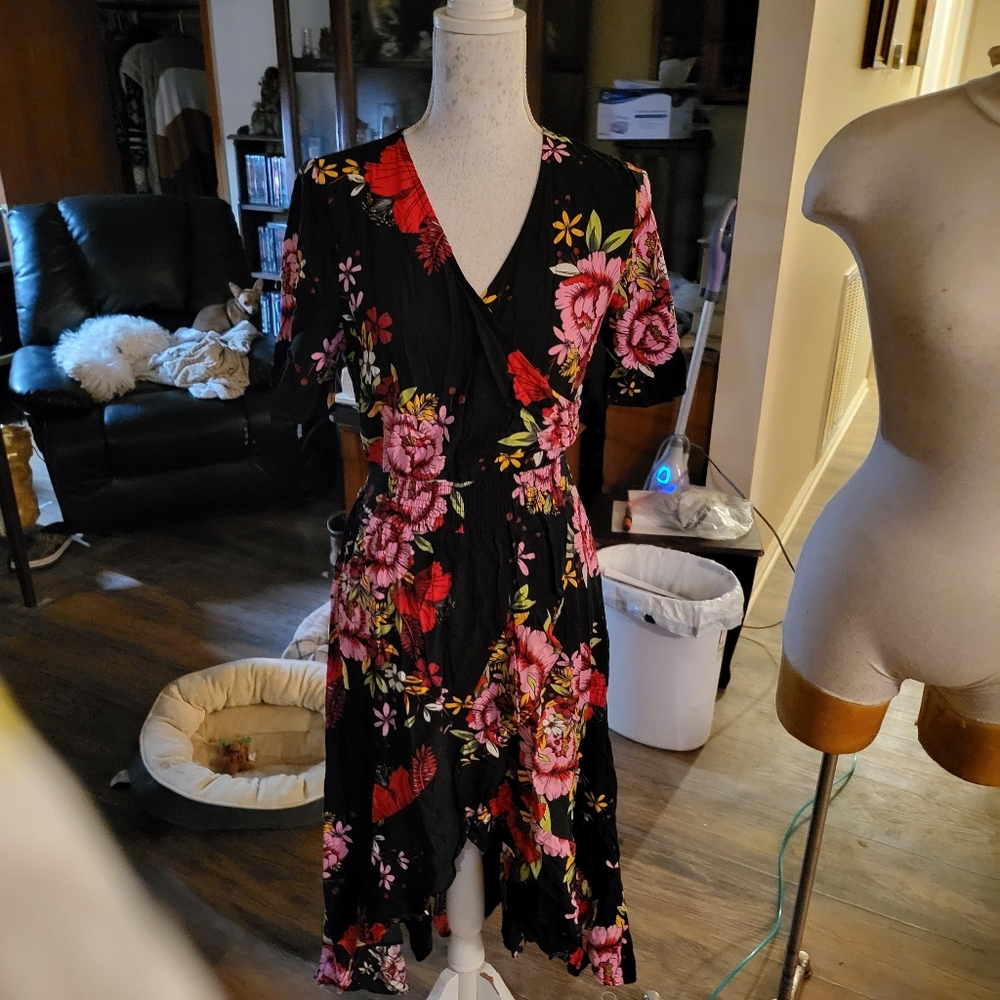 LADIES DRESS